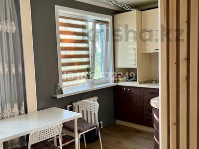 2-комнатная квартира · 50 м² · 5/5 этаж, Пришахтинск, 22й микрорайон 25 за 16.5 млн ₸ в Караганде, Алихана Бокейханова р-н