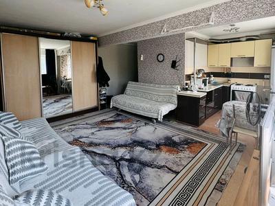 3-бөлмелі пәтер · 52 м² · 3/5 қабат, Льва Толстого 15, бағасы: 19 млн ₸ в Усть-Каменогорске