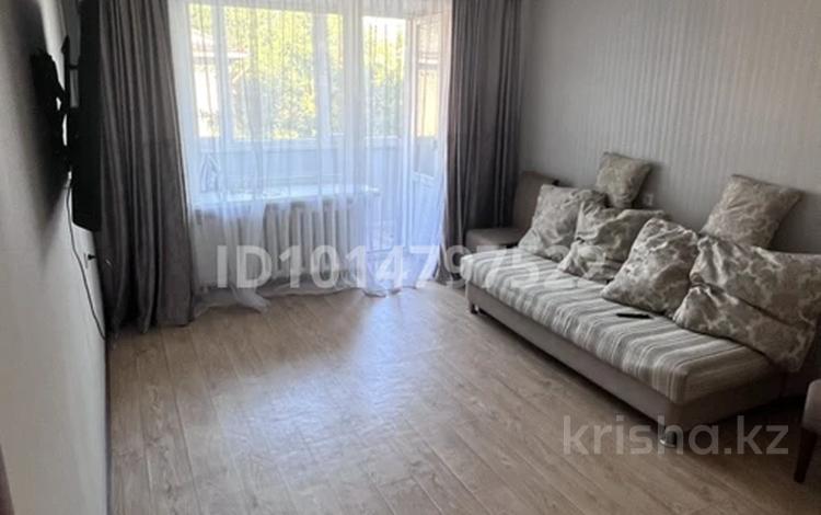2-комнатная квартира · 50 м² · 4/5 этаж, Козбагарова 7 за 250 000 ₸ в Семее — фото 2