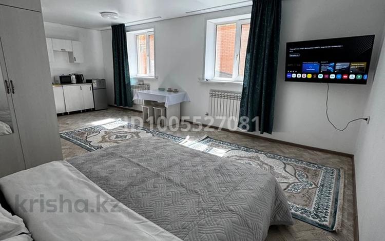 1-комнатная квартира · 38 м² · 1/2 этаж, Пер.Красногвардейский 12 — Стадион Спартак и ТД Жансая,Центр за 12 000 〒 в Семее — фото 2