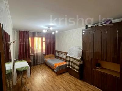 2-комнатная квартира · 43 м² · 3/4 этаж, Тлендиева за 27 млн ₸ в Алматы, Алмалинский р-н