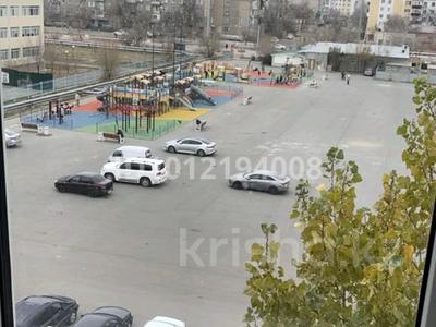 2-бөлмелі пәтер · 48 м² · 5/5 қабат, Мкр. Привокзальный-5 19, бағасы: 13.4 млн ₸ в Атырау, мкр Авангард-2