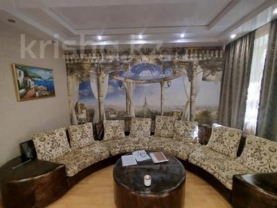6-комнатная квартира · 241 м² · 2/3 этаж, ул. Байсеитовой — Парк Восток за 70 млн ₸ в Темиртау