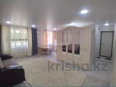 2-бөлмелі пәтер · 40 м² · 1/5 қабат, Сатпаева, бағасы: 250 000 〒 в Жезказгане