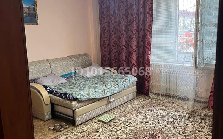 2-бөлмелі пәтер · 63 м² · 2/6 қабат, Ерниязова 16, бағасы: 22 млн ₸ в Атырау — фото 2