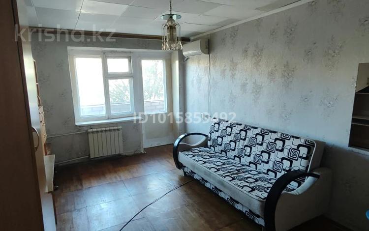 1-бөлмелі пәтер · 32.2 м² · 2/5 қабат, 2 ш/а., Пр. Абилкайыр Хана 70, бағасы: 15 млн ₸ в Актобе, мкр 8 — фото 2