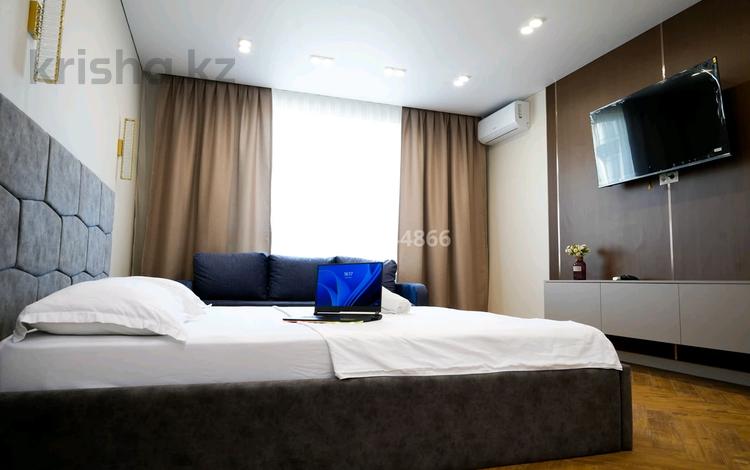 1-комнатная квартира · 50 м² · 11/12 этаж, Торекулова 93 за 18 000 〒 в Алматы, Ауэзовский р-н — фото 14