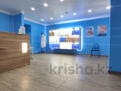 Свободное назначение, офисы, медцентры и аптеки, образование · 79.6 м² за 50 млн 〒 в Актобе