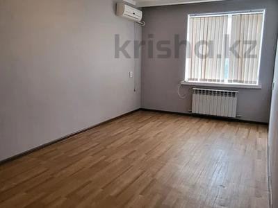 Продажа квартир в Жамбылской обл.: 3-комнатная квартира · 78 м² · 2/2 этаж, Елюбаева 10 А за 29 млн 〒 3-комнатная квартира · 78 м² · 2/2 этаж, Елюбаева 10 А за 29 млн 〒 в Таразе