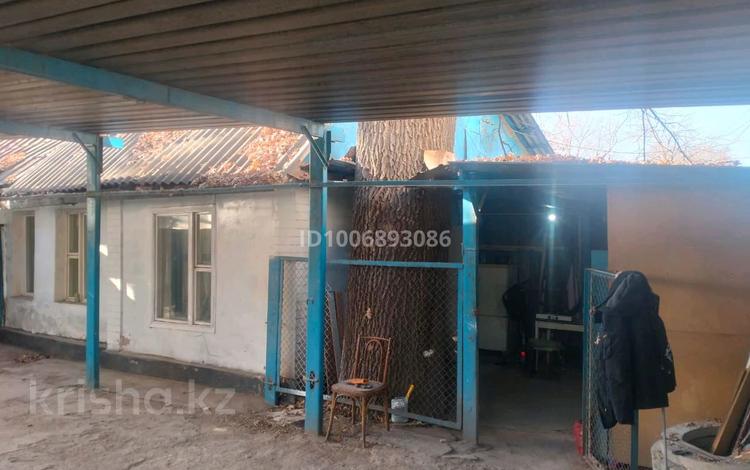 Отдельный дом · 1 комната · 40 м², Карасай батыра 192 — Гагарина за 180 000 〒 в Алматы, Алмалинский р-н — фото 9