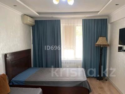 1-комнатная квартира · 43 м² · 1/5 этаж, Привокзальный 5 мкр. — Рядом с рестораном Айжан за 8 000 ₸ в Атырау, мкр Привокзальный-5