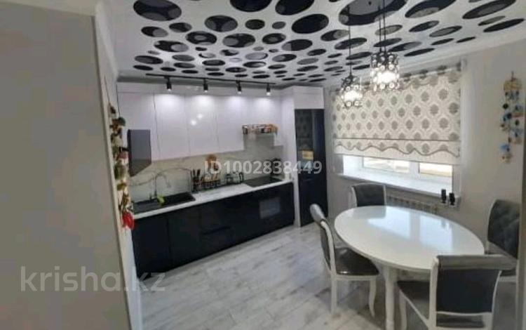 1-комнатная квартира · 48 м² · 10/10 этаж, мкр. Алтын орда — мустафа шокая 2А находиться рядом с баней Арасан за 16 млн 〒 в Актобе — фото 2