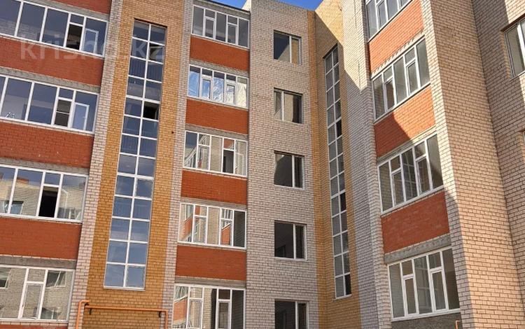 2-комнатная квартира · 70 м² · 1/5 этаж, Старый город, Асау Барака — ДЮСШ 2 за 16.5 млн ₸ в Актобе — фото 2