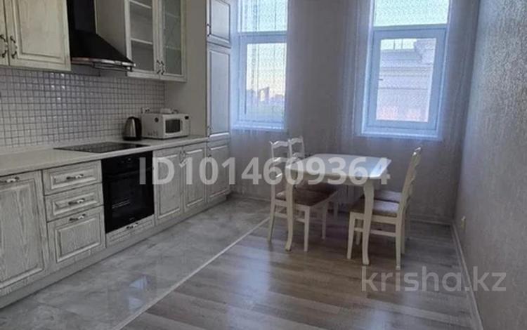 1-комнатная квартира · 50 м² · 9/9 этаж, Орынбор 35 за 250 000 ₸ в Астане, Есильский р-н — фото 2