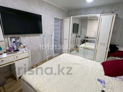 2-бөлмелі пәтер · 60 м² · 6/25 қабат, 11 ш/а. 112В, бағасы: 19.5 млн ₸ в Актобе, мкр 11