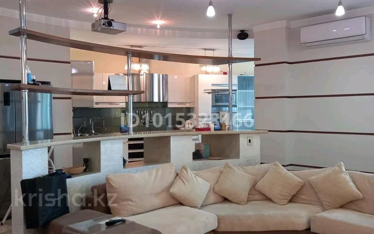 4-бөлмелі пәтер · 140 м² · 7/23 қабат, Кабанбай батыра 87, бағасы: 1.5 млн ₸ в Алматы, Алмалинский р-н — фото 2