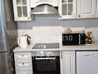 2-бөлмелі пәтер · 53 м² · 8/24 қабат, Кайыма Мухамедханова 15, бағасы: 37 млн ₸ в Астане, Есильский р-н