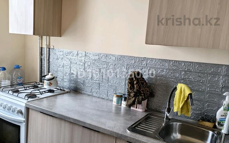 1-комнатная квартира · 30 м² · 5/5 этаж, мкр 8 72/1 — Возле первой школы и Университета Байшева за 7.3 млн ₸ в Актобе — фото 13