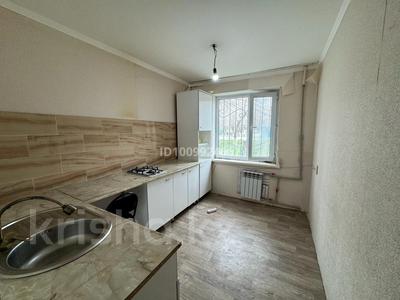 3-бөлмелі пәтер · 65 м² · 1/5 қабат, мкр Самал 12, бағасы: 90 000 ₸ в Таразе