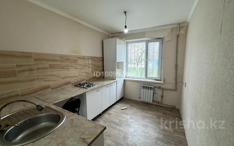 3-бөлмелі пәтер · 65 м² · 1/5 қабат, мкр Самал 12, бағасы: 90 000 ₸ в Таразе — фото 2