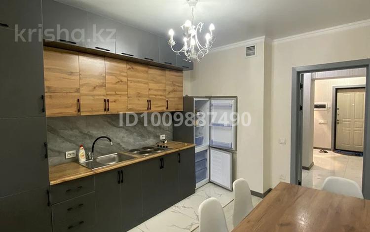 2-бөлмелі пәтер · 74 м² · 4/12 қабат, Назарбекова 29/2 — Шаяхметов, бағасы: 46 млн ₸ в Шымкенте — фото 2