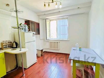 2-бөлмелі пәтер · 36 м² · 3/5 қабат, мкр Аксай-3, бағасы: 20.5 млн ₸ в Алматы, Ауэзовский р-н
