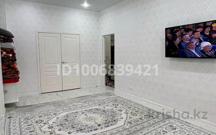 2-комнатная квартира · 72 м² · 10/10 этаж, 16-й мкр 92 за 17.8 млн ₸ в Актау — фото 2