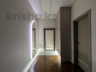 2-комнатная квартира · 80.3 м² · 8/9 этаж, Алии Молдагуловой за 41 млн ₸ в Уральске