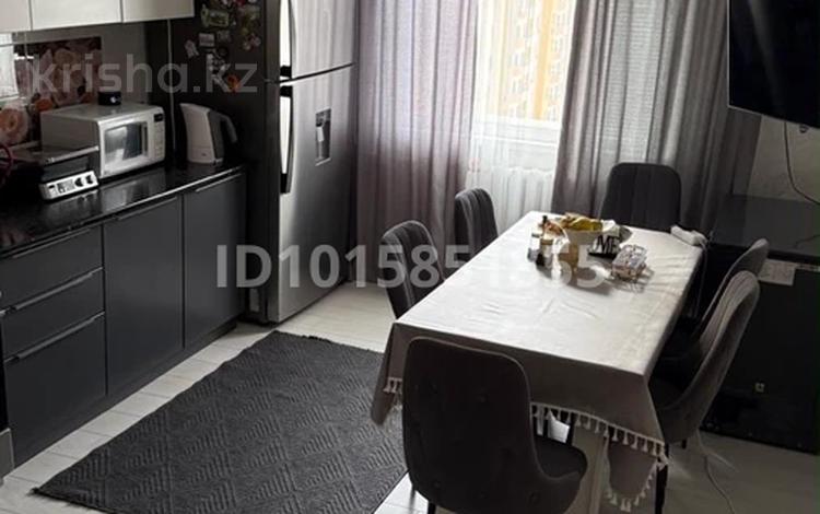 2-комнатная квартира · 73.6 м² · 9/16 этаж, мкр. Алмагуль 22 за 25.5 млн ₸ в Атырау — фото 2