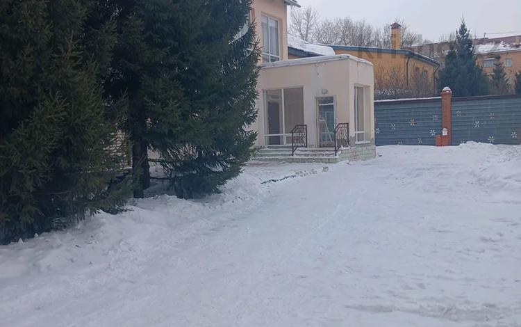 Часть дома · 7 комнат · 380 м² · 14 сот., мкр Новый Город, Мкр Новый Город Комисарова 28а за 100 млн ₸ в Караганде, Казыбек би р-н — фото 2