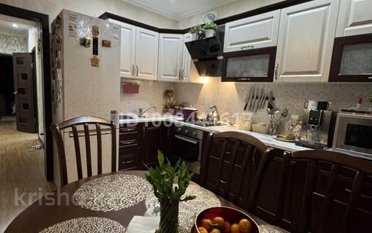 3-комнатная квартира · 90 м² · 7/9 этаж, Алии Молдагуловой 56е за 46 млн ₸ в Актобе — фото 2