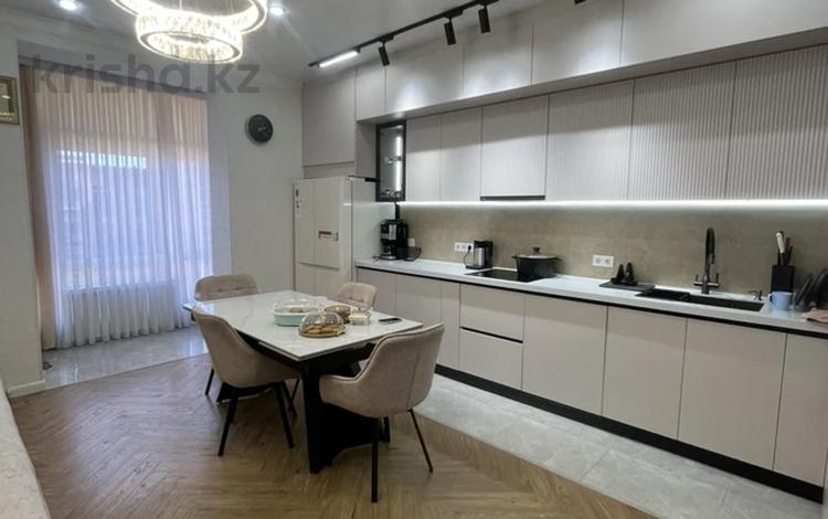 4-комнатная квартира · 99 м² · 9/10 этаж, мкр Юго-Восток, ашимова 21/5 за 58.9 млн ₸ в Караганде, Казыбек би р-н — фото 2