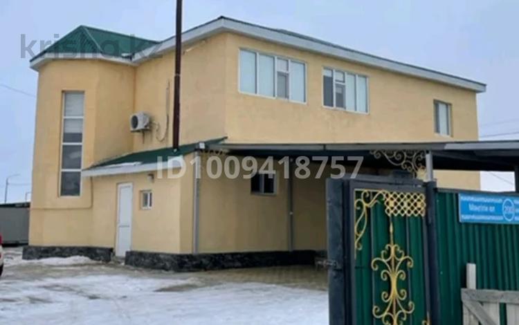 Отдельный дом · 8 комнат · 250 м² · 10 сот., Мангилик ел 200 — Садика балдырган за 40 млн ₸ в  — фото 2