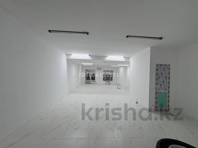 Кеңселер, дүкендер мен бутиктер, сұлулық салондары, фитнес және спорт, медорталықтар мен дәріханалар, білім орталықтары, кабинеттер және жұмыс орындары, студиялар · 76 м², бағасы: 200 000 〒 в Актау, 3-й мкр