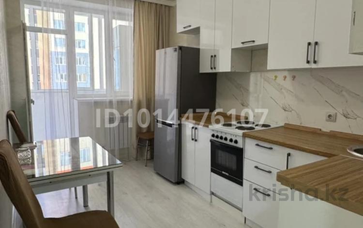 1-комнатная квартира · 36 м² · 3/9 этаж, Калдаяков 26 за 220 000 ₸ в Астане, Сарайшык р-н — фото 2