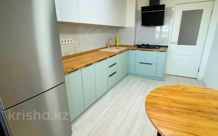 2-комнатная квартира · 57 м² · 1/9 этаж, Елорда 3/4 за 25 млн ₸ в Атырау — фото 4