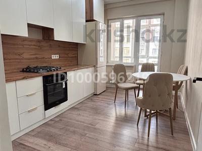 Аренда квартир в Атырауской обл.: 1-комнатная квартира · 45 м² · 4/9 этаж · помесячно, мкр Нурсая, Мкрн Нурсая за 200 000 〒 1-комнатная квартира · 45 м² · 4/9 этаж · помесячно, мкр Нурсая, Мкрн Нурсая за 200 000 〒 в Атырау