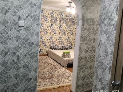 1-бөлмелі пәтер · 30 м² · 1/5 қабат, мкр 8 76, бағасы: 7 000 ₸ в Актобе