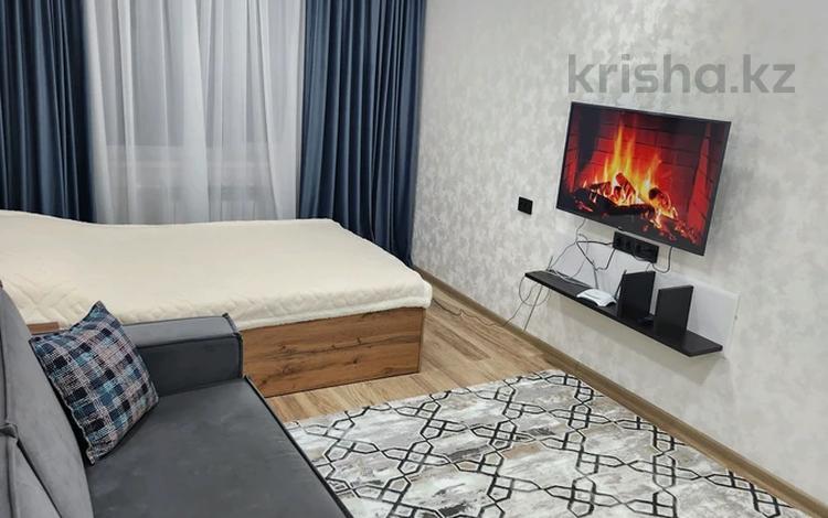 1-комнатная квартира · 35 м² · 1/2 этаж, Ерганата Кошербаева — 14 мкр за 15 000 ₸ в Экибастузе — фото 2