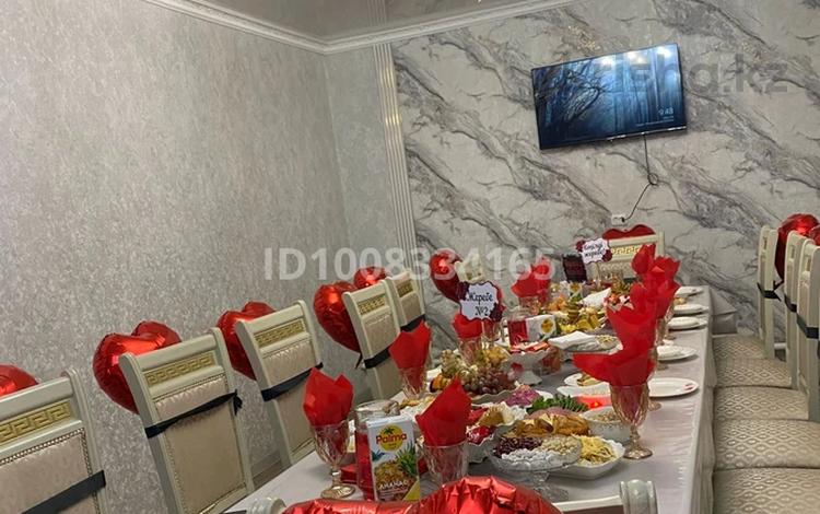 Дом · 3 комнаты · 150 м², мкр 5 2 за 35 000 〒 в Актобе — фото 18
