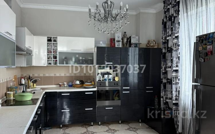 3-комнатная квартира · 113 м² · 2/16 этаж, мкр Новый Город, Абая 61/2 за 44 млн ₸ в Караганде, Казыбек би р-н — фото 2