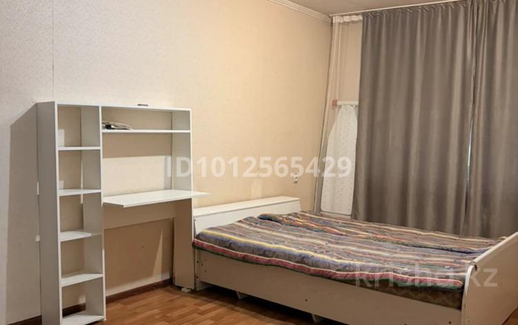 1-комнатная квартира · 32 м² · 1/4 этаж, мкр №10 4 за 170 000 ₸ в Алматы, Ауэзовский р-н — фото 2