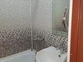 3-бөлмелі пәтер · 65 м² · 6/9 қабат, Строитель ш/а. 29, бағасы: 21 млн ₸ в Уральске, мкр Строитель — фото 9