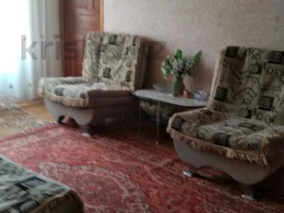 3-комнатная квартира, 53 м², 2/4 этаж, 2 мкр за 16.5 млн 〒 в Талдыкоргане, мкр Жетысу