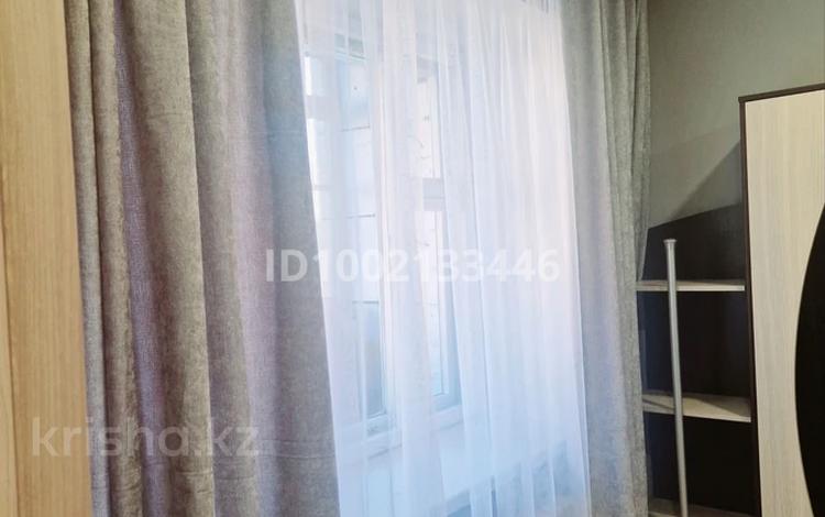 1-комнатная квартира · 43 м² · 4/6 этаж, мкр Михайловка , К.Аманжолова / бывш Кривогуза / 59 — Магаазина Школьник за 140 000 〒 в Караганде, Казыбек би р-н — фото 2