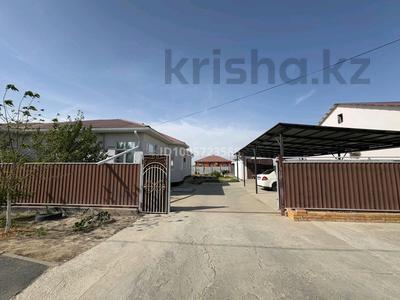 Отдельный дом · 6 комнат · 205 м² · 10 сот., мкр Жулдыз-2, Кумар Кенжегали 7 за 38 млн 〒 в Атырау