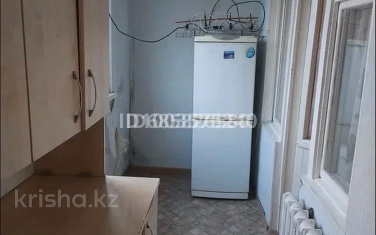 1-бөлмелі пәтер · 40 м² · 4/5 қабат, Алдиярова 10а — Центр мать и дитя . Военкомат рынок Казына, бағасы: 11.5 млн ₸ в Шымкенте, Аль-Фарабийский р-н — фото 2