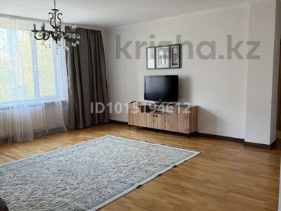 3-бөлмелі пәтер · 115 м² · 3/9 қабат, Кулманова 107 — Площадь Исатая-Махамбета, бағасы: 300 000 ₸ в Атырау