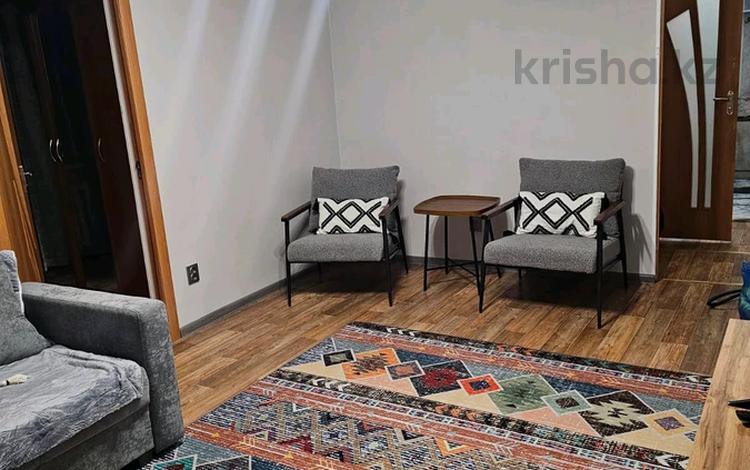 2-комнатная квартира · 42 м² · 2/3 этаж, мкр Алтай-1 9 за 250 000 ₸ в Алматы, Турксибский р-н — фото 2