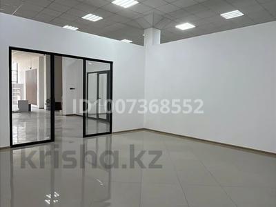 Свободное назначение, офисы, магазины и бутики, склады, общепит, салоны красоты, фитнес и спорт, медцентры и аптеки, образование, развлечения, конференц-залы, кабинеты и рабочие места, студии · 70 м² за 315 000 〒 в Атырау, мкр СМП 163
